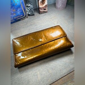 🟠Project Piece🟠Embossed Monogram Patent Leather Clutch Wallet - Warm Amber